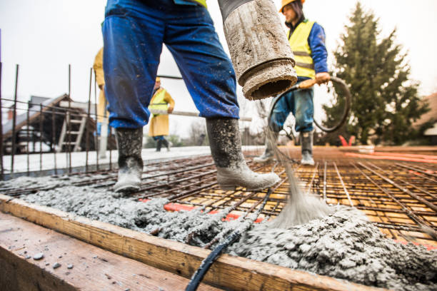 Best Concrete Sidewalk Installation  in Memphis, TX